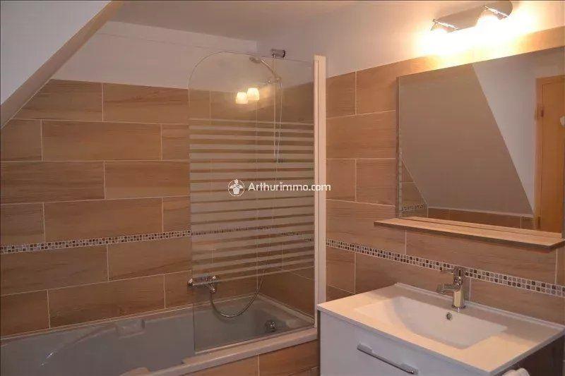 Maison - 95 m² - 3 pièces