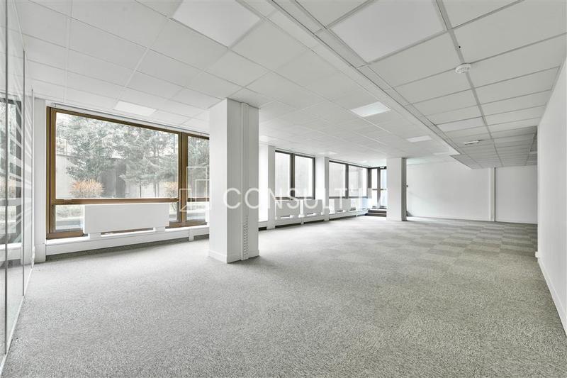 Bureau - 370 m²