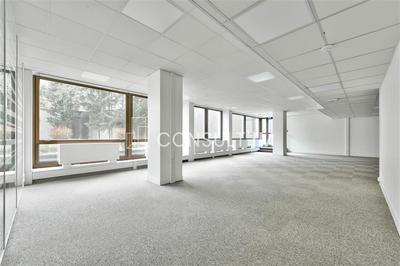 Bureau - 370 m²
