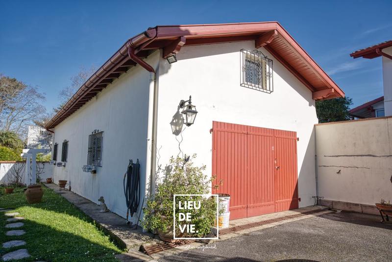 Maison ancienne - 181 m² - 8 pièces