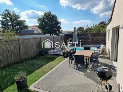 Maison - 80 m² - 4 pièces