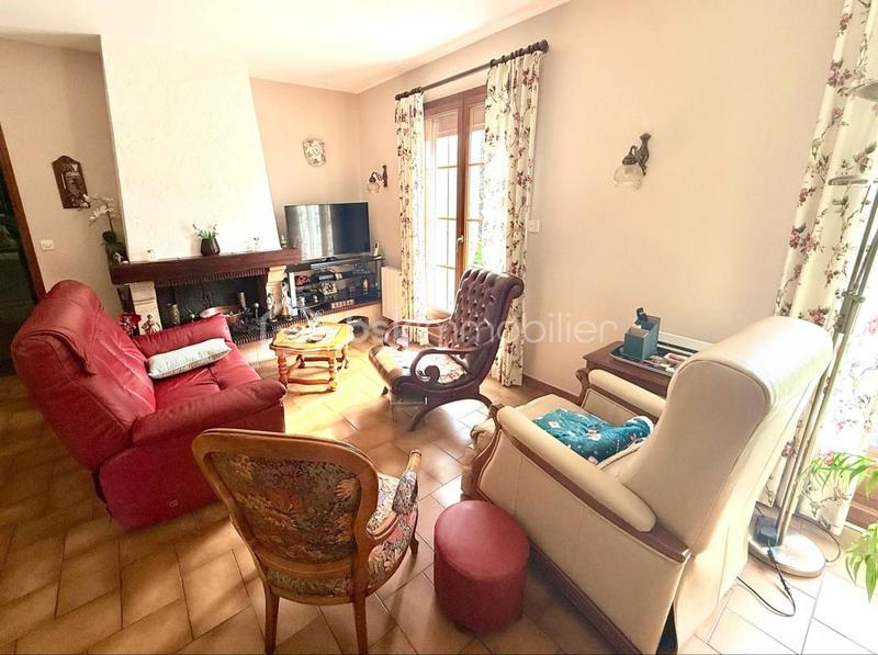 Maison - 121 m² - 6 pièces