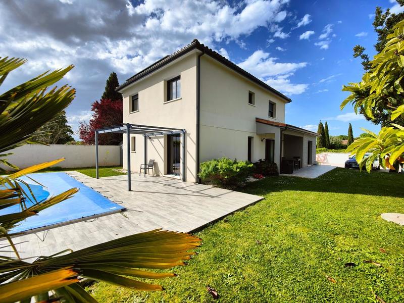 Maison - 160 m² - 6 pièces