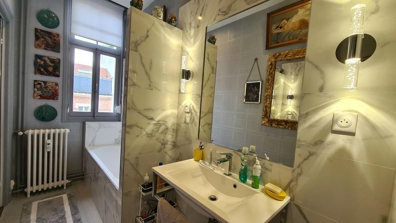 Appartement - 143 m² - 6 pièces