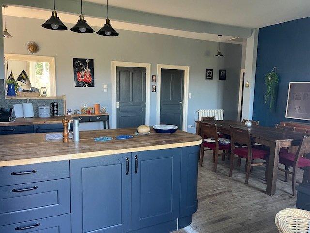 Maison - 151 m² - 6 pièces