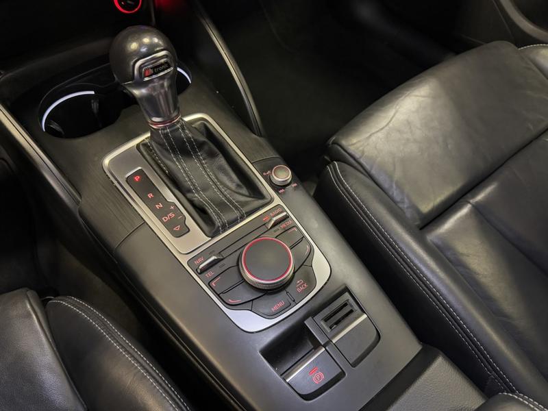 Audi S3 2.0 Tfsi 300ch quattro s tronic 6