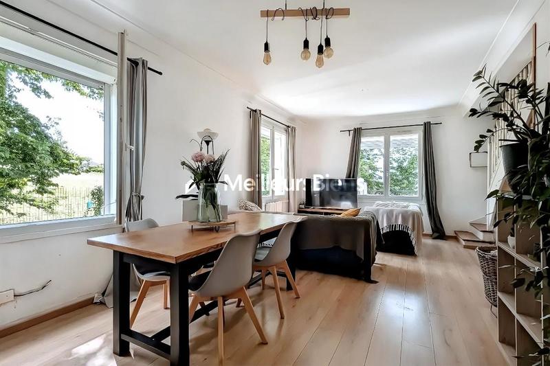 Maison - 121 m² - 6 pièces