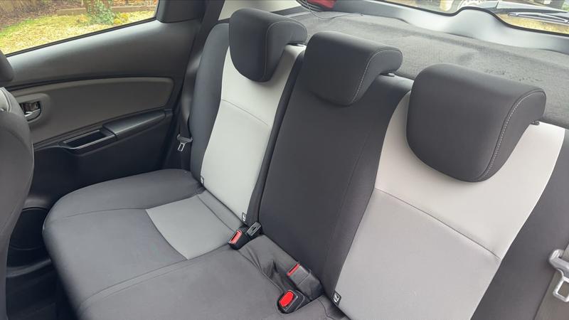 Toyota Yaris III 1.5 Vvt-i Hybrid 100h e-Cvt France - Automatique