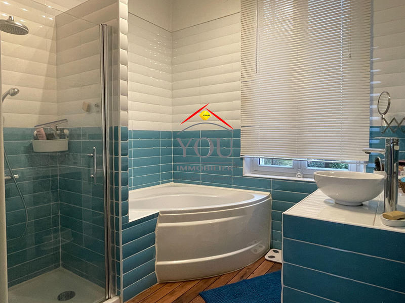 Maison - 176 m² - 7 pièces