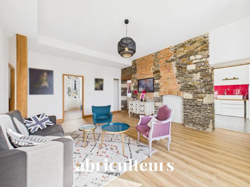 Appartement ancien - 94 m² - 4 pièces