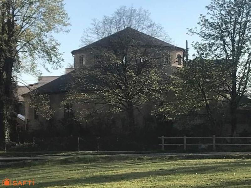 Maison - 335 m² - 11 pièces