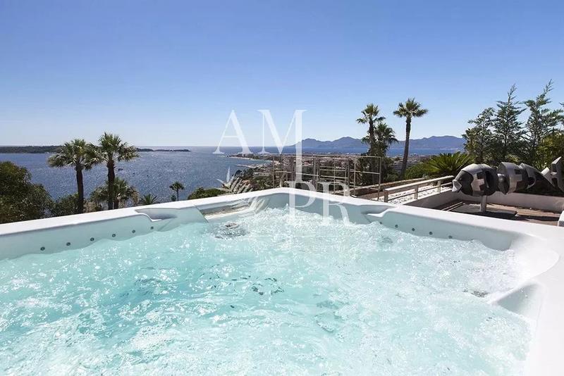 Villa sur toit - 143 m² - 4 pièces