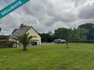 Maison - 141 m² - 8 pièces