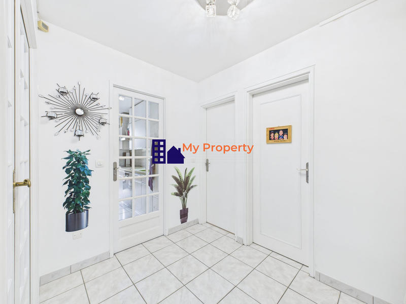 Appartement - 102 m² - 5 pièces