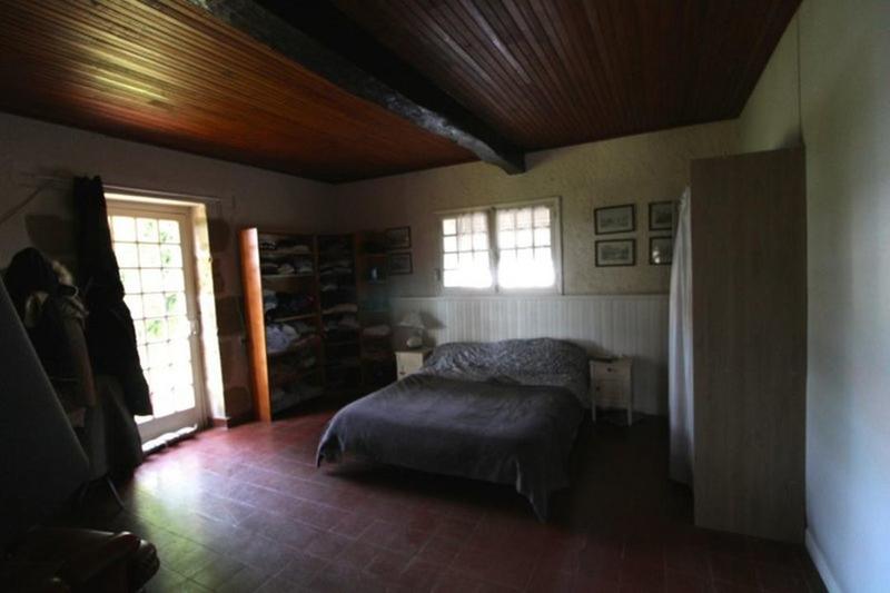 Propriété - 253 m² - 8 pièces