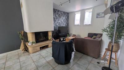 Maison - 98 m² - 5 pièces