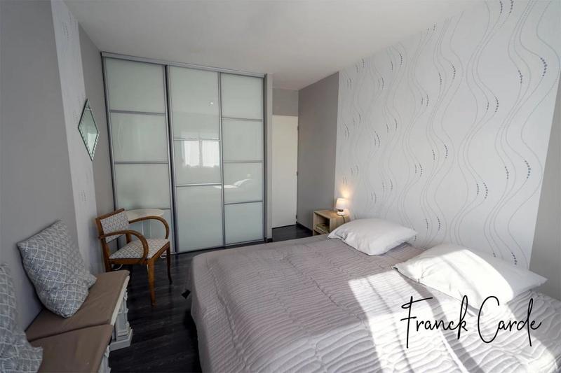 Maison - 159 m² - 8 pièces