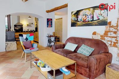 Maison - 245 m² - 6 pièces