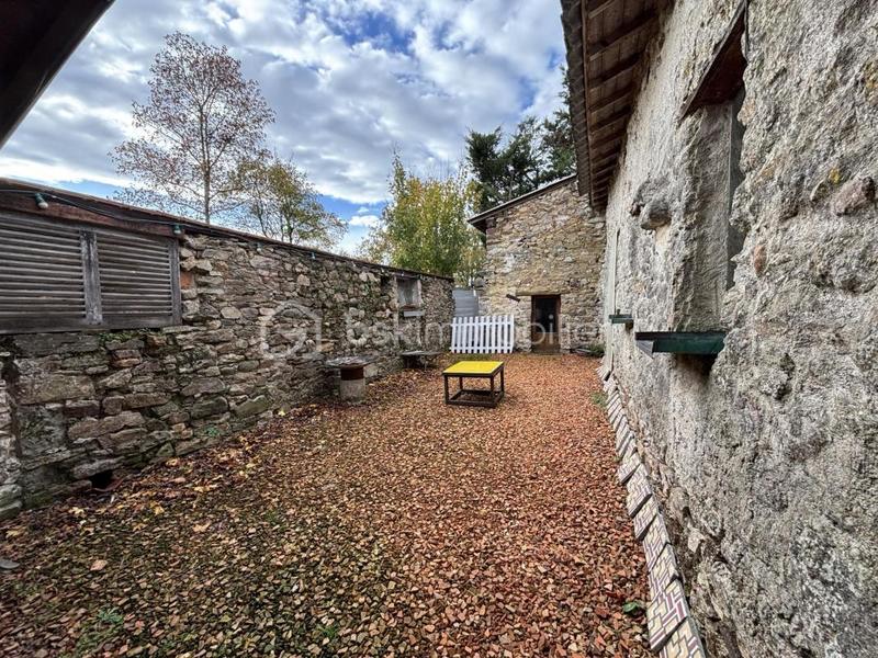 Immeuble - 115 m² - 3 pièces