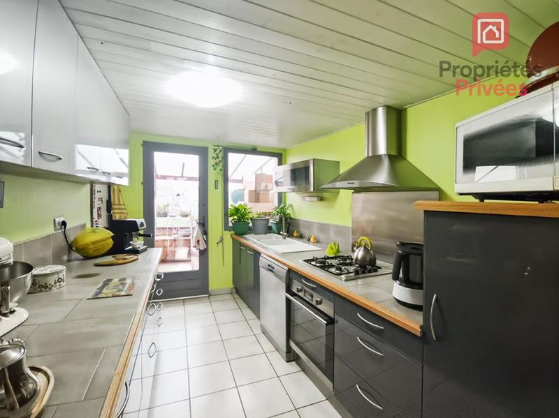 Maison - 143 m² - 6 pièces
