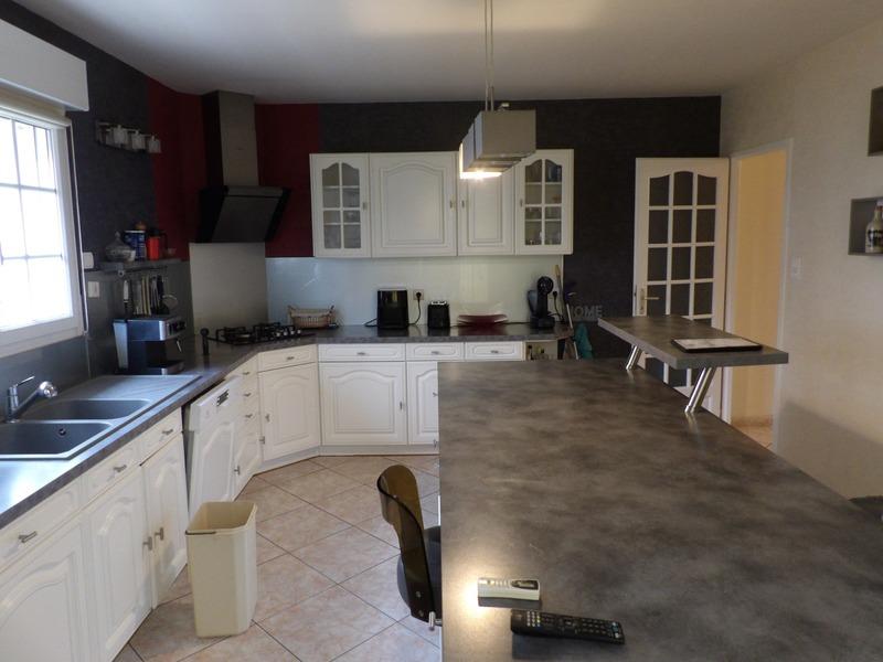 Maison - 186 m² - 12 pièces