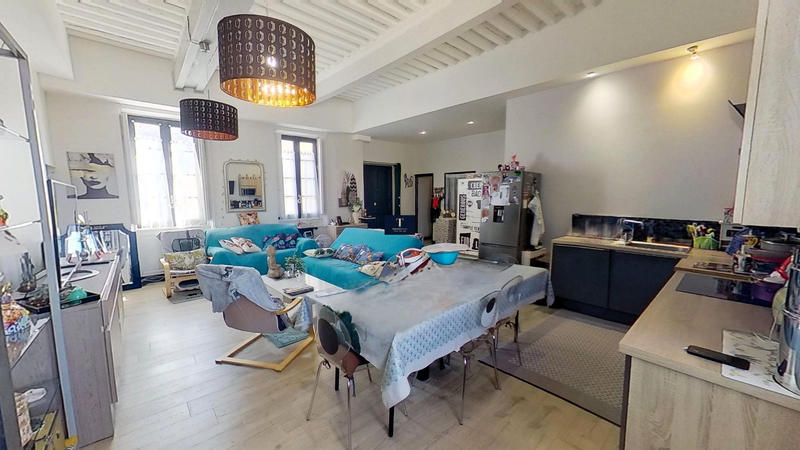 Appartement - 72 m² - 3 pièces