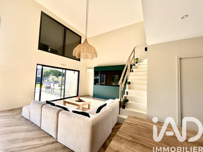 Maison de maîtres - 205 m² - 8 pièces