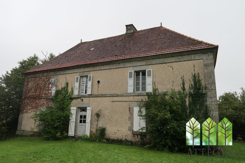 Maison - 261 m² - 14 pièces