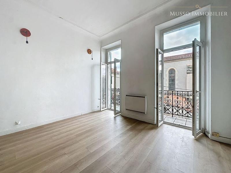 Immeuble - 350 m² - 7 pièces