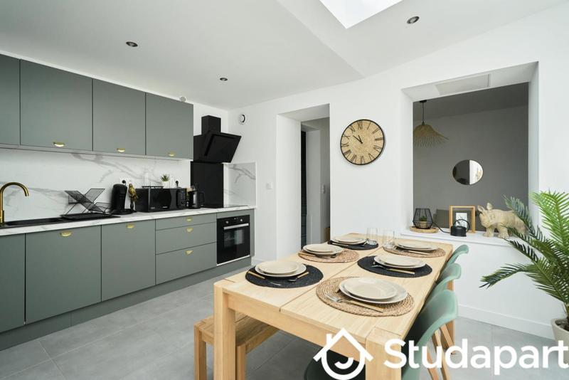 Chambre - 11 m² - 1 pièce