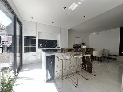 Maison - 98 m² - 5 pièces