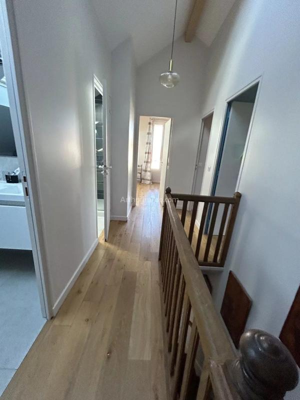 Maison - 156 m² - 7 pièces