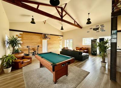 Maison - 307 m² - 8 pièces