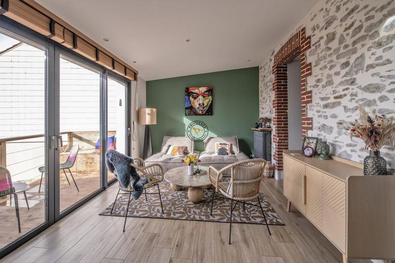 Maison - 140 m² - 5 pièces