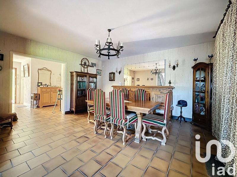 Maison - 280 m² - 7 pièces