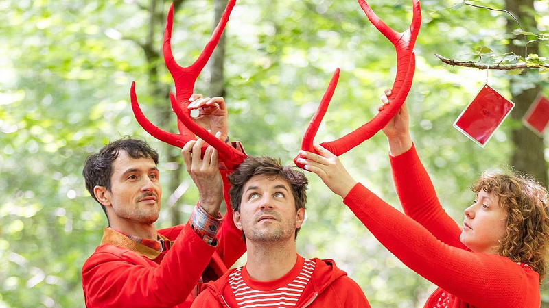 "Petit quelqu'un" Julien Duval - le Syndicat d'Initiative