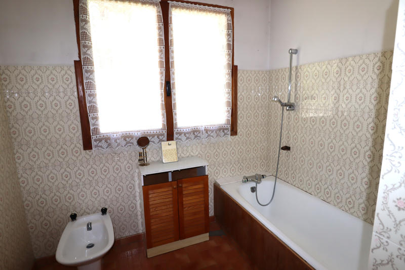 Maison - 228 m² - 9 pièces