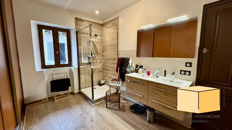 Maison - 175 m² - 7 pièces