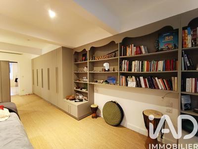 Maison - 342 m² - 10 pièces