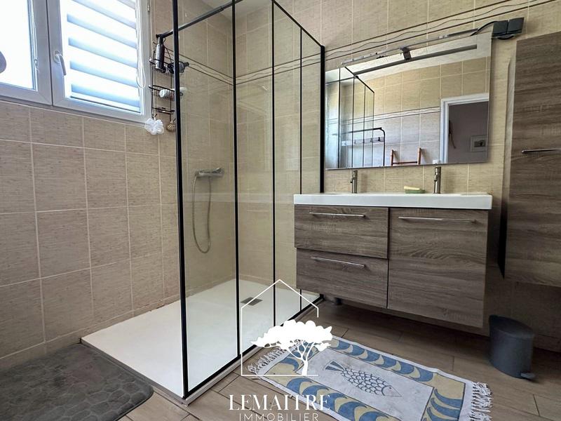 Maison traditionnelle - 118 m² - 5 pièces