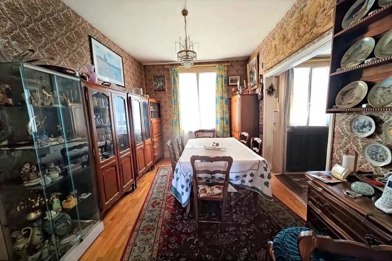 Maison ancienne - 90 m² - 8 pièces