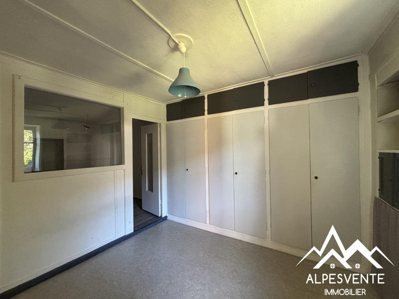 Maison - 106 m² - 11 pièces