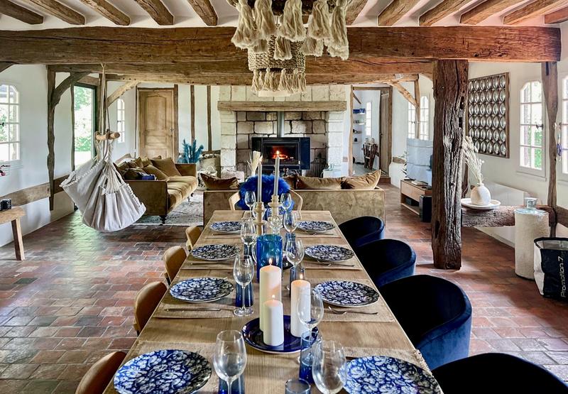 Maison - 220 m² - 8 pièces