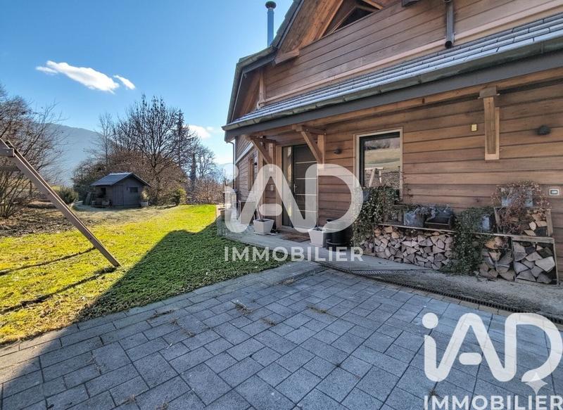 Châlet - 208 m² - 6 pièces