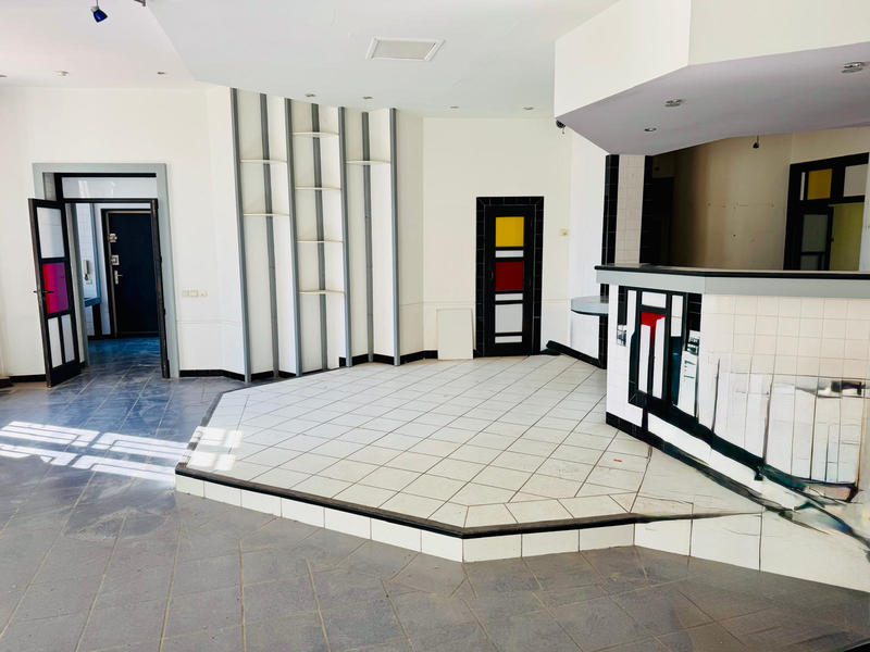 Appartement - 179 m² - 6 pièces