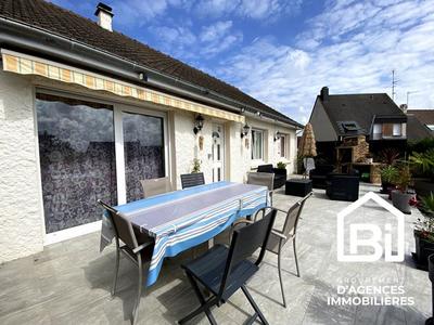 Maison - 97 m² - 5 pièces