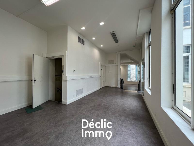 Local d'activités - 190 m² - 4 pièces