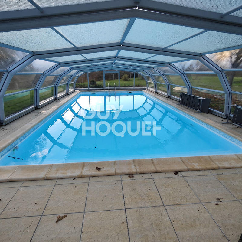 Maison - 232 m² - 11 pièces