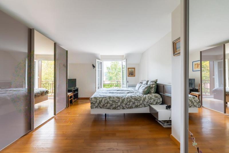 Maison - 200 m² - 9 pièces