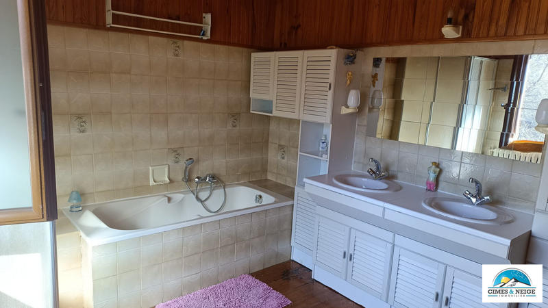 Châlet - 174 m² - 7 pièces